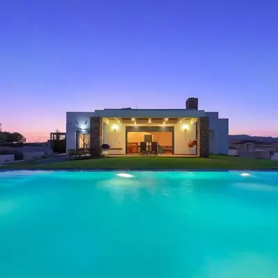 Cristelia seafront & pool villa