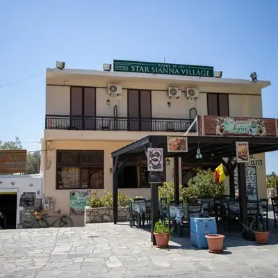 Star Sianna Village Rooms to let