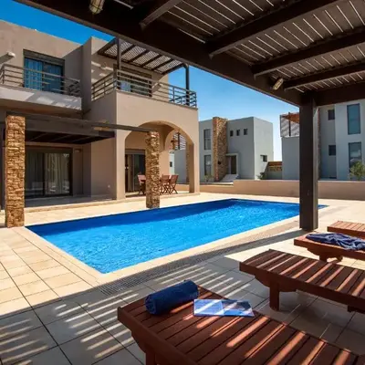 Blue Wave Villa - road view